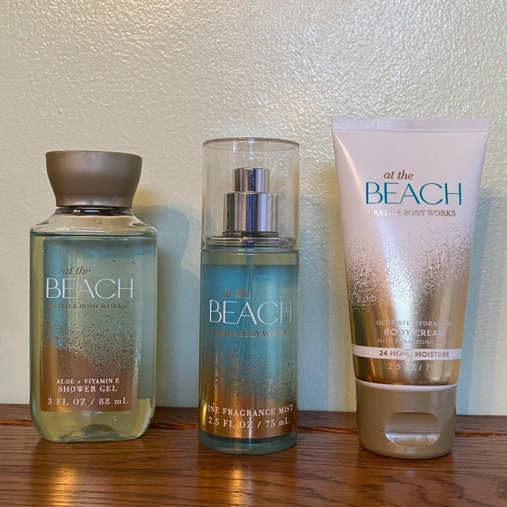 Bath & Body Works At The Beach Bath & Body Set - Aqua and Gold Travel Size